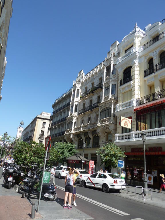 Hostal Mayor Madrid Eksteriør billede