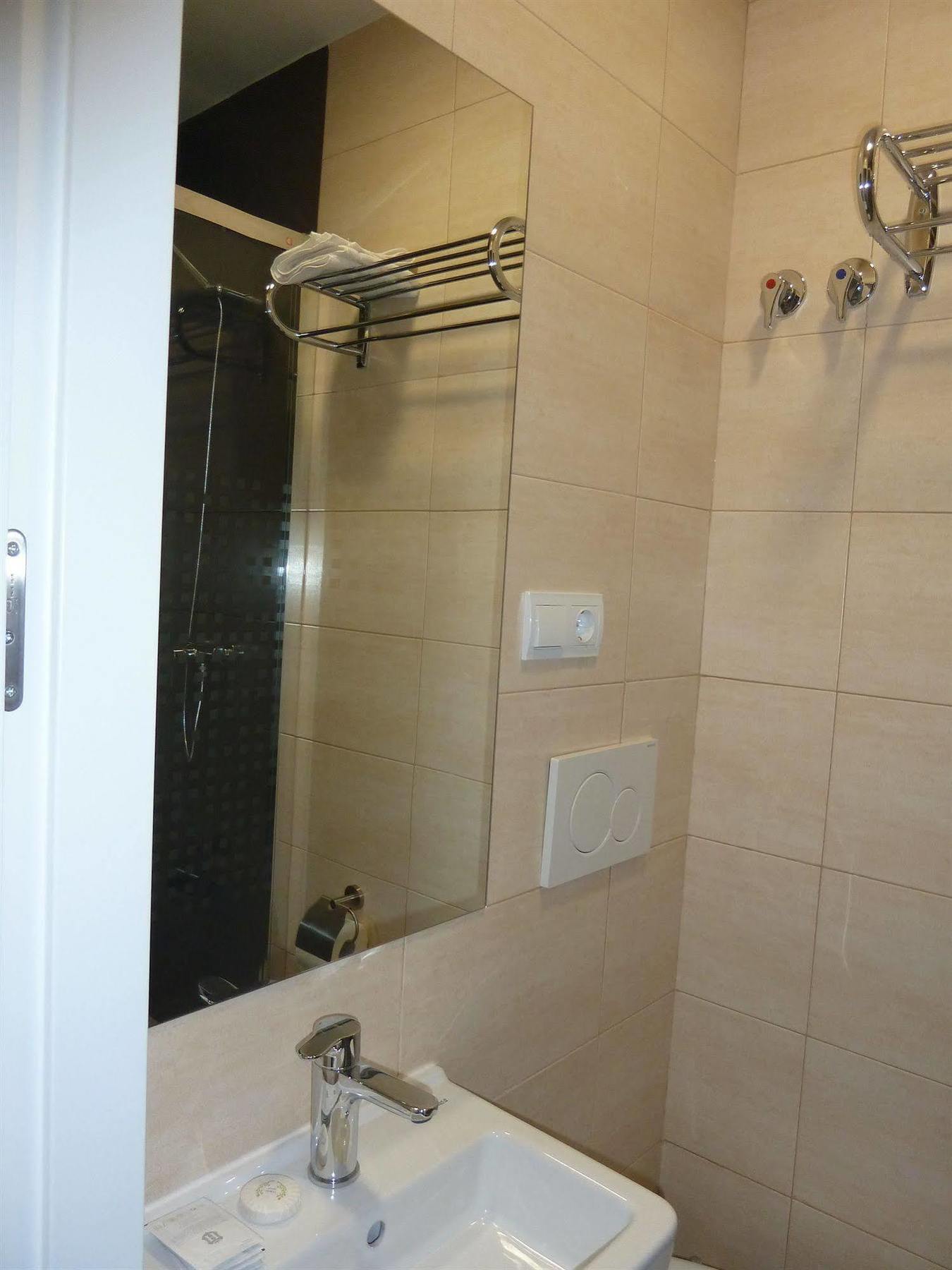Hostal Mayor Madrid Eksteriør billede